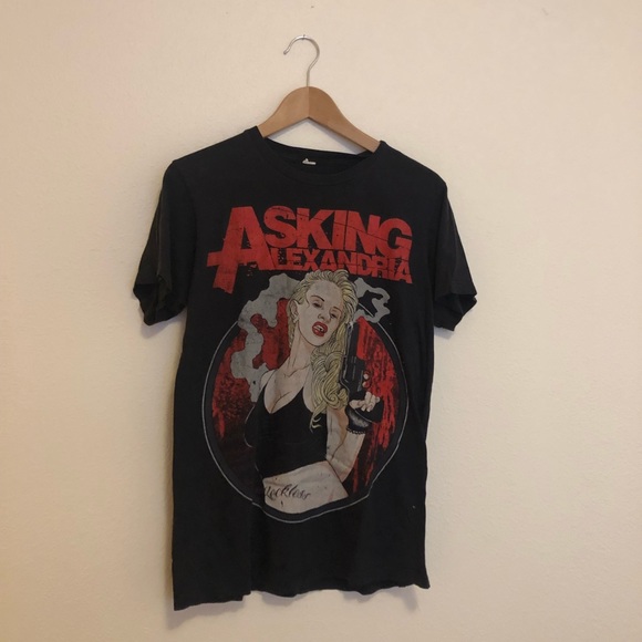 Graphic Tee - Picture 1 of 3